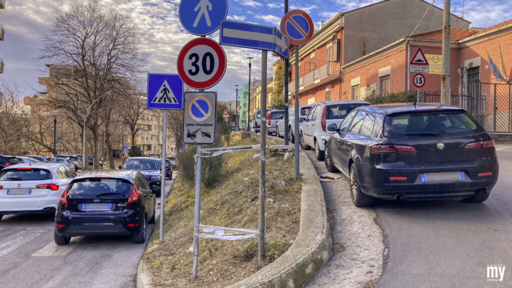 parcheggi selvaggi