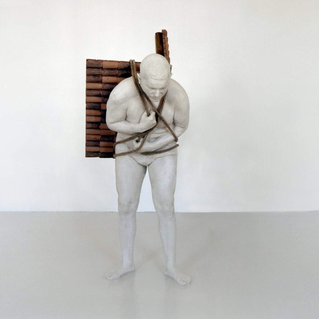 Home to go, 2001
Marmo, resina, legno, corda, mattonelle
165x90x120 cm
Courtesy l’artista, kaufmann repetto, Milano/New York, e Peter Kilchmann gallery, Zurigo e Parigi