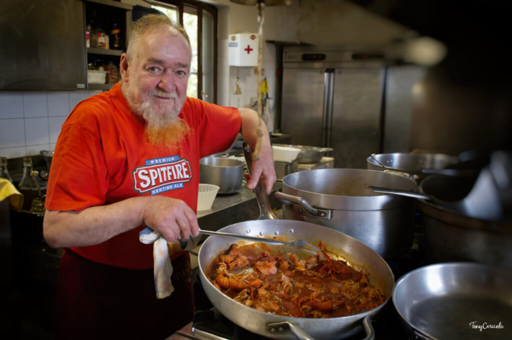 Colombo Vincenzi in cucina "Bobo"