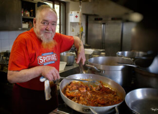Colombo Vincenzi in cucina "Bobo"
