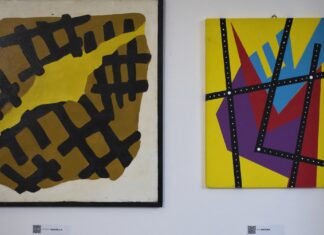 A sinistra :“Griglie” (1983) – Tecnica mista su carta, cm 60x60 di Ernesto Saquella