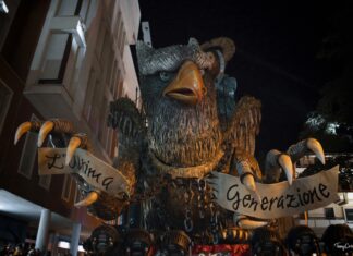 Carnevale di Larino 2026: trionfa il carro “L’Ultima Generazione”
