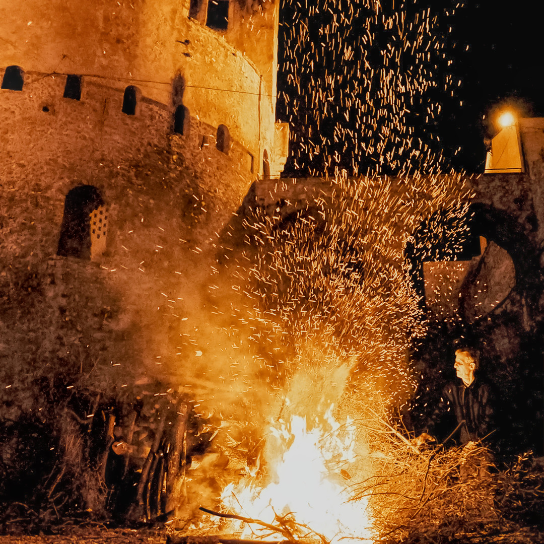 Venafro, la «Notte dei Fuochi» è social myNews Termoli e Molise